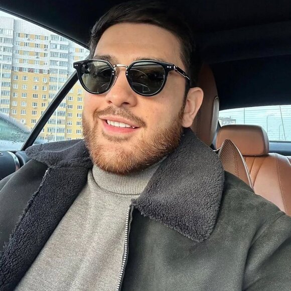 Prada PR17YS 1AB03R Cat Eye Sunglasses – Black/Green Polarized - Picture 3 of 10